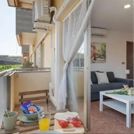 Fayna Apartment *